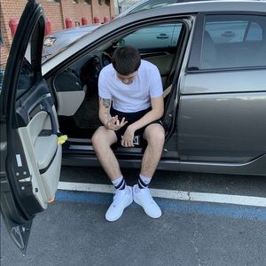 Meet your Posher, Dereck